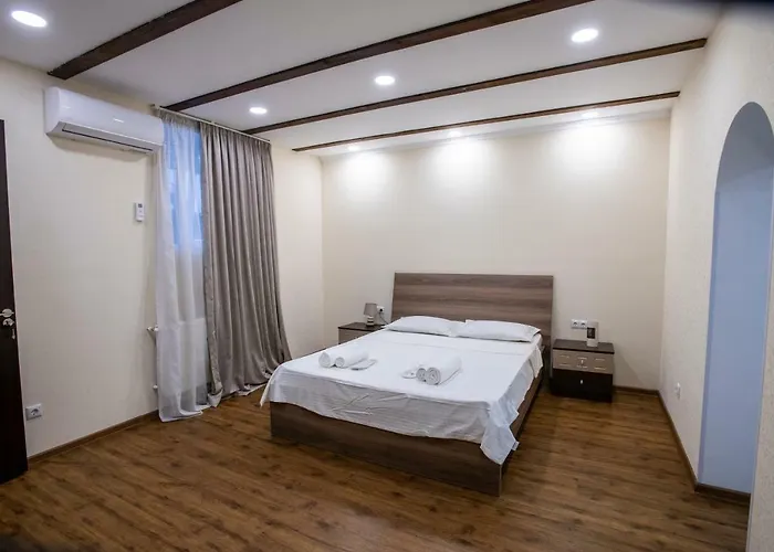 Dada - Cozy Apartment In The Center Of Tbilisi